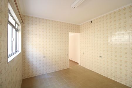 Casa para alugar com 250m², 2 quartos e 2 vagasCozinha