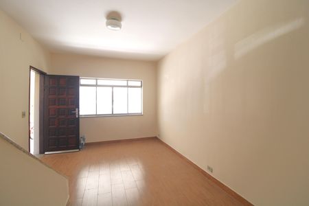 Sala de casa para alugar com 2 quartos, 250m² em Jardim dos Lagos, São Paulo