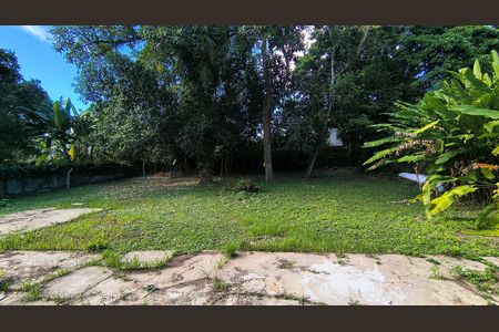 Casa de condomínio à venda com 180m², 3 quartos e 1 vaga Casa de condomínio à venda com 180m², 3 quartos e 1 vagaQuintal