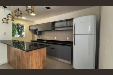 Casa de condomínio à venda com 180m², 3 quartos e 1 vaga Casa de condomínio à venda com 180m², 3 quartos e 1 vagaCozinha