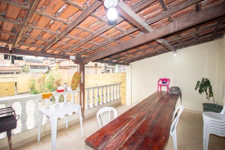 Casa para alugar com 360m², 3 quartos e 5 vagas Casa para alugar com 360m², 3 quartos e 5 vagasVaranda