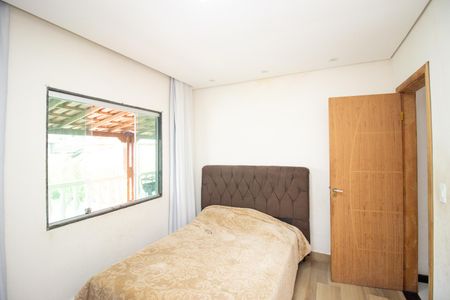 Quarto Suíte de casa à venda com 3 quartos, 360m² em Industrial São Luiz, Contagem