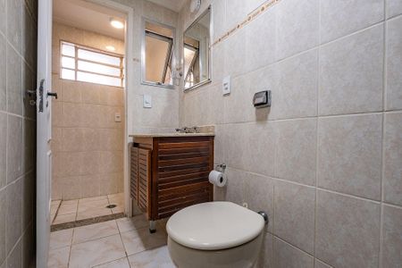 Apartamento à venda com 45m², 2 quartos e sem vaga Apartamento à venda com 45m², 2 quartos e sem vagaBanheiro