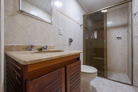 Apartamento à venda com 45m², 2 quartos e sem vaga Apartamento à venda com 45m², 2 quartos e sem vagaBanheiro