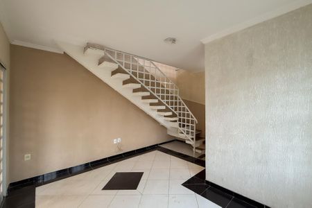 Sala 1 de casa para alugar com 2 quartos, 110m² em Jardim Nova Palmares, Valinhos