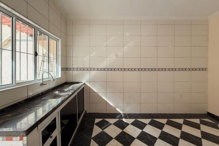 Casa para alugar com 110m², 2 quartos e 2 vagas Casa para alugar com 110m², 2 quartos e 2 vagasCozinha