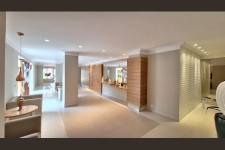 Apartamento à venda com 110m², 3 quartos e 2 vagas Apartamento à venda com 110m², 3 quartos e 2 vagasHall de entrada