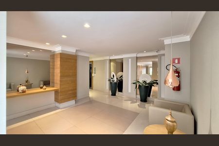 Apartamento à venda com 110m², 3 quartos e 2 vagas Apartamento à venda com 110m², 3 quartos e 2 vagasHall de entrada