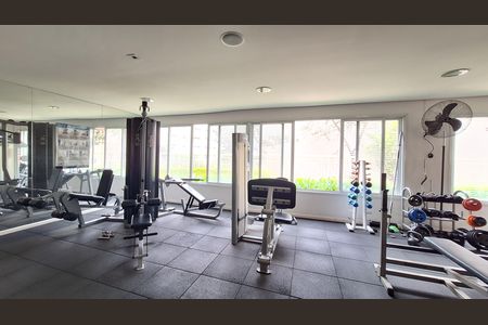 Apartamento à venda com 110m², 3 quartos e 2 vagas Apartamento à venda com 110m², 3 quartos e 2 vagasAcademia