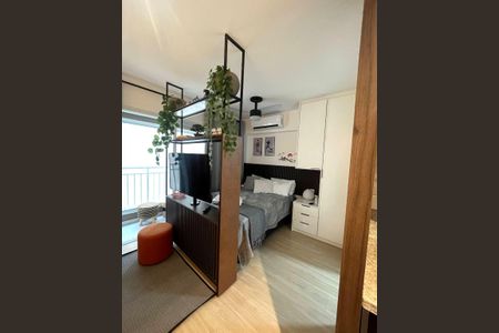 Sala/Quarto de apartamento à venda com 1 quarto, 26m² em Liberdade, São Paulo