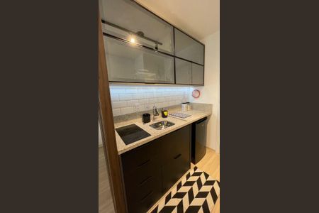 Cozinha de apartamento à venda com 1 quarto, 26m² em Liberdade, São Paulo