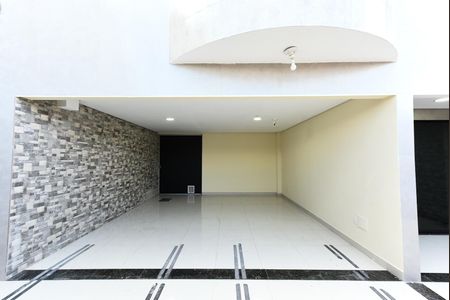 Casa para alugar com 300m², 3 quartos e 4 vagas Casa para alugar com 300m², 3 quartos e 4 vagasGaragem