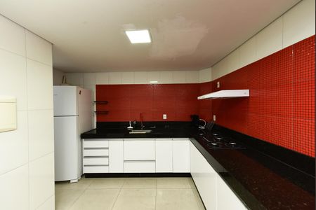 Casa para alugar com 300m², 3 quartos e 4 vagas Casa para alugar com 300m², 3 quartos e 4 vagasCozinha