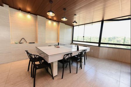 Casa para alugar com 300m², 3 quartos e 4 vagas Casa para alugar com 300m², 3 quartos e 4 vagasSala