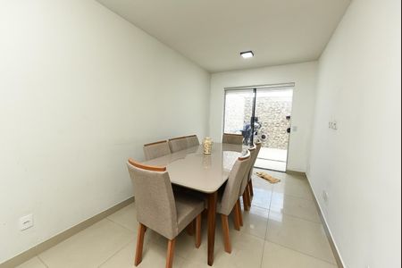 Casa para alugar com 300m², 3 quartos e 4 vagas Casa para alugar com 300m², 3 quartos e 4 vagasCopa
