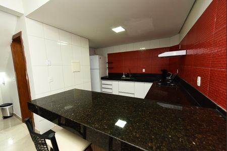 Casa para alugar com 300m², 3 quartos e 4 vagas Casa para alugar com 300m², 3 quartos e 4 vagasCozinha