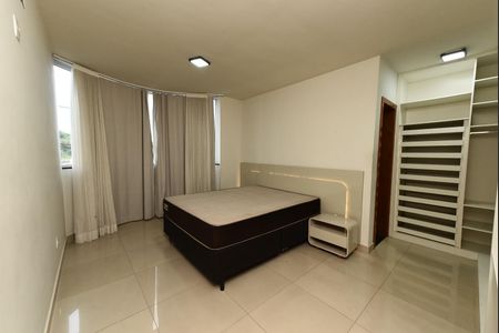 Casa para alugar com 300m², 3 quartos e 4 vagas Casa para alugar com 300m², 3 quartos e 4 vagasSuite