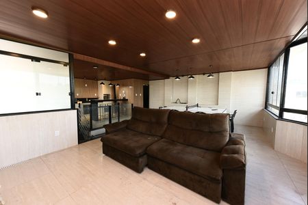 Sala de casa para alugar com 3 quartos, 300m² em Europa, Contagem