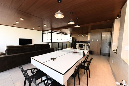 Casa para alugar com 300m², 3 quartos e 4 vagas Casa para alugar com 300m², 3 quartos e 4 vagasSala