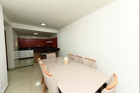Casa para alugar com 300m², 3 quartos e 4 vagas Casa para alugar com 300m², 3 quartos e 4 vagasCopa