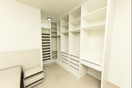 Casa para alugar com 300m², 3 quartos e 4 vagas Casa para alugar com 300m², 3 quartos e 4 vagasSuite