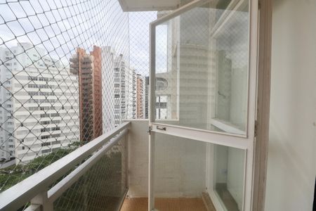 Apartamento para alugar com 100m², 3 quartos e 1 vaga Apartamento para alugar com 100m², 3 quartos e 1 vagaVaranda