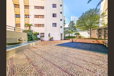 Apartamento à venda com 321m², 4 quartos e 3 vagas Apartamento à venda com 321m², 4 quartos e 3 vagasÁrea comum
