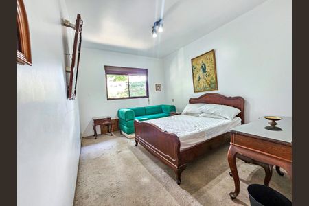 Apartamento à venda com 321m², 4 quartos e 3 vagas Apartamento à venda com 321m², 4 quartos e 3 vagasSuite