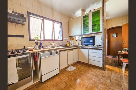 Apartamento à venda com 321m², 4 quartos e 3 vagas Apartamento à venda com 321m², 4 quartos e 3 vagasCozinha