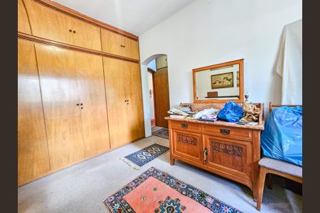 Apartamento à venda com 321m², 4 quartos e 3 vagas Apartamento à venda com 321m², 4 quartos e 3 vagasQuarto