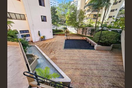 Apartamento à venda com 321m², 4 quartos e 3 vagas Apartamento à venda com 321m², 4 quartos e 3 vagasÁrea comum