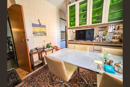 Apartamento à venda com 321m², 4 quartos e 3 vagas Apartamento à venda com 321m², 4 quartos e 3 vagasCozinha
