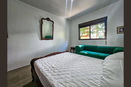Apartamento à venda com 321m², 4 quartos e 3 vagas Apartamento à venda com 321m², 4 quartos e 3 vagasSuite