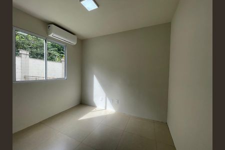 Apartamento à venda com 60m², 2 quartos e 1 vaga