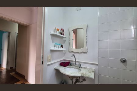 Casa à venda com 237m², 3 quartos e 5 vagasBanheiro da suíte