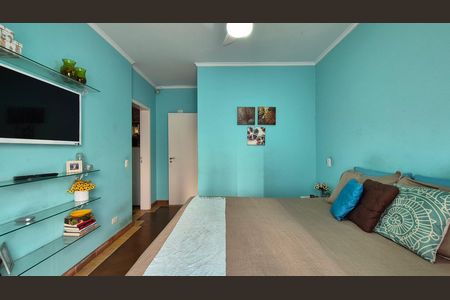 Casa à venda com 237m², 3 quartos e 5 vagasSuíte 2