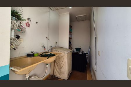 Casa à venda com 237m², 3 quartos e 5 vagasArea de serviço