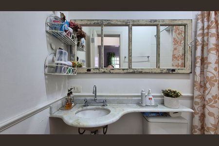 Casa à venda com 237m², 3 quartos e 5 vagasBanheiro 