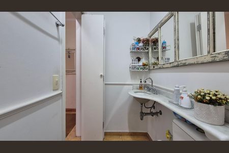 Casa à venda com 237m², 3 quartos e 5 vagasBanheiro 