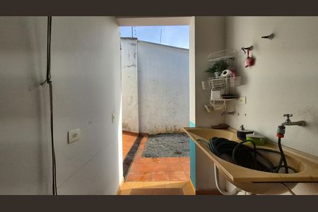 Casa à venda com 237m², 3 quartos e 5 vagasArea de serviço