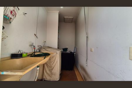 Casa à venda com 237m², 3 quartos e 5 vagasArea de serviço