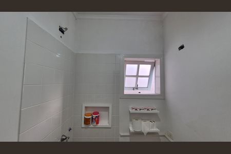 Casa à venda com 237m², 3 quartos e 5 vagasBanheiro da suíte