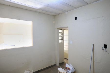 Quarto de kitnet/studio para alugar com 1 quarto, 18m² em Esplanada, Belo Horizonte