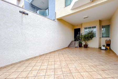 Garagem de casa à venda com 4 quartos, 213m² em Penha de França, São Paulo