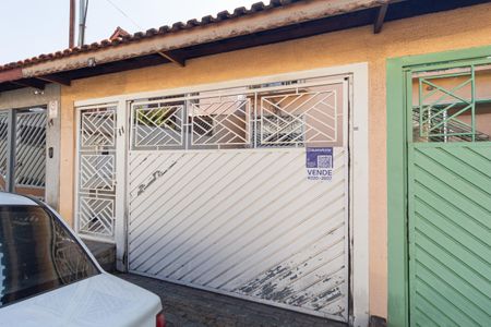 Fachada de casa à venda com 3 quartos, 205m² em Jardim das Flores, Osasco