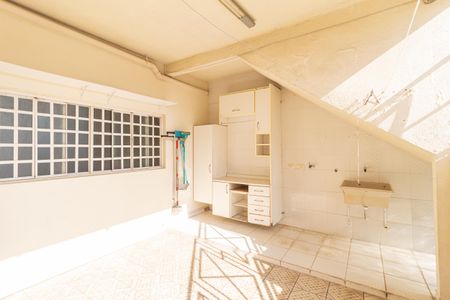 Área de serviço de casa à venda com 3 quartos, 205m² em Jardim das Flores, Osasco