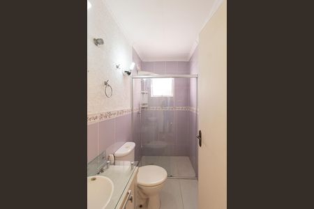 Banheiro  de casa à venda com 3 quartos, 205m² em Jardim das Flores, Osasco