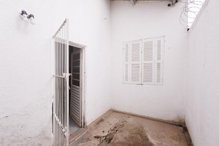 Casa para alugar com 120m², 4 quartos e 1 vaga Casa para alugar com 120m², 4 quartos e 1 vagaQuintal
