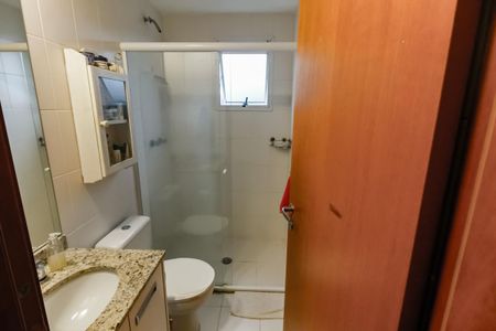 Apartamento à venda com 97m², 2 quartos e 2 vagasBanheiro da Suíte