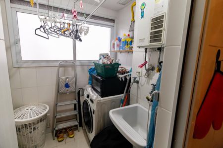 Apartamento à venda com 97m², 2 quartos e 2 vagasÁrea de Serviço